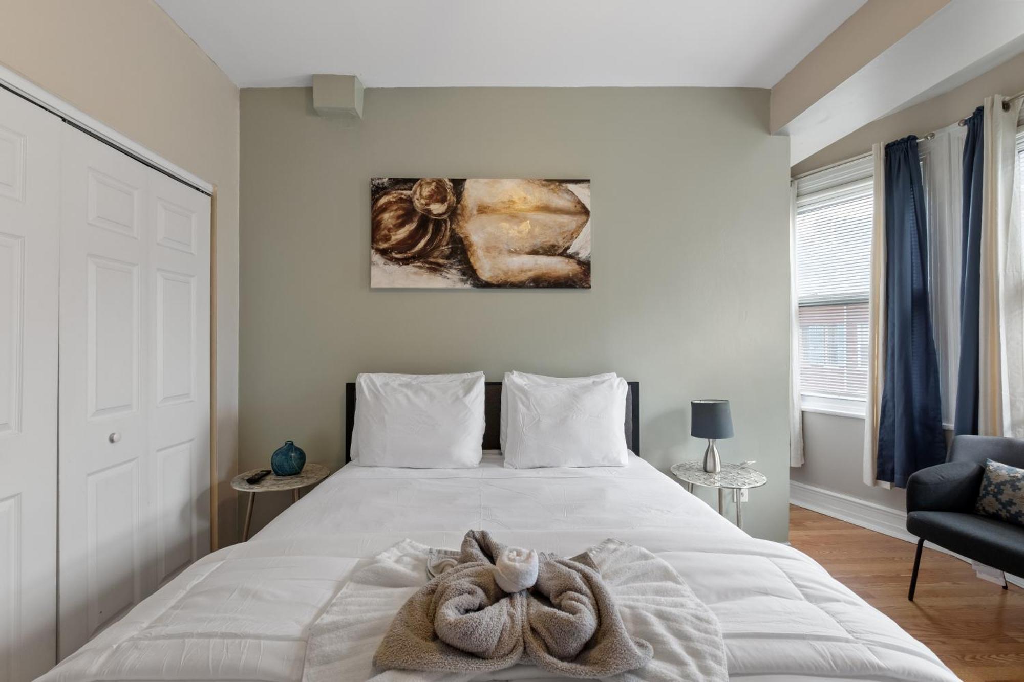 Stylish Deluxe City Flat Apartment